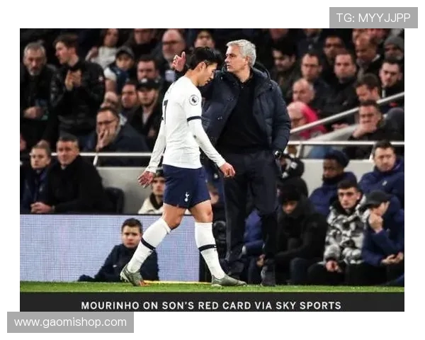 哈兰德晒称重照片提醒自己圣诞后超重将无法参赛