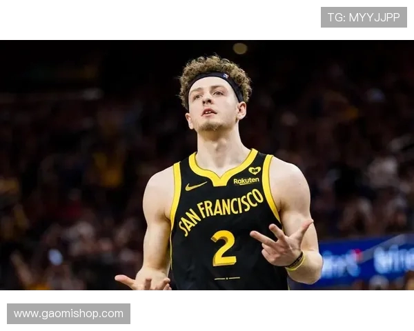 波杰姆斯基出战28分钟高效8中4 13分8板4助攻闪耀赛场